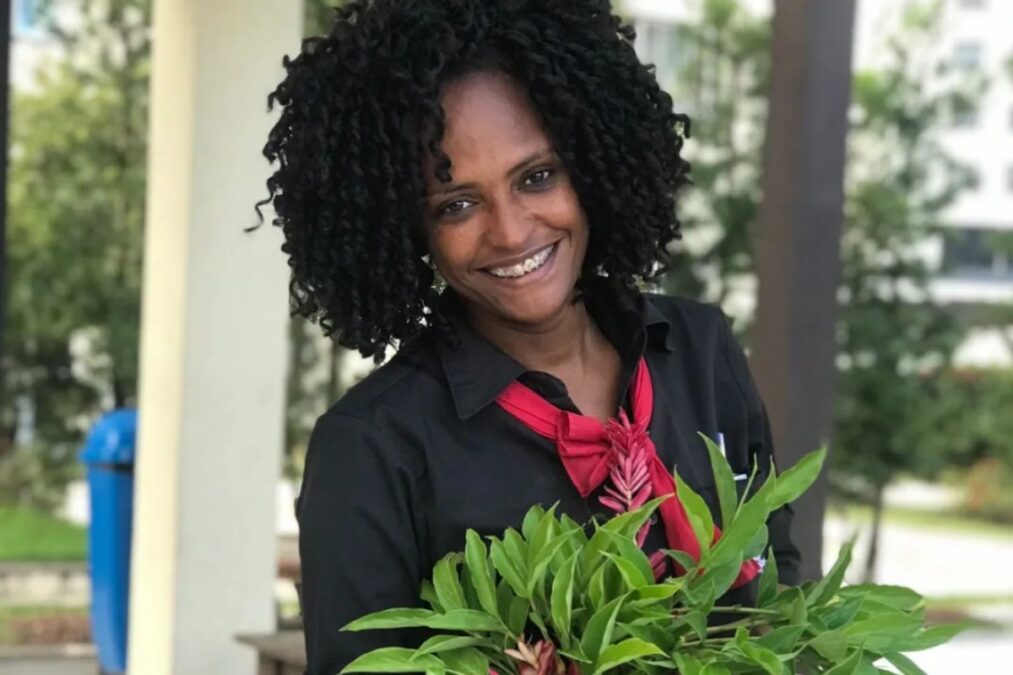 Empreendedora morre em acidente de moto após sair do Arraiá das Viúvas em Simões Filho