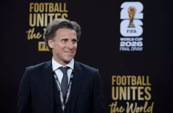 Ídolo Diego Forlán é o novo técnico interino do Uruguai em fase de reconstrução