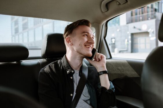 Uber expande teste de pagamento em dinheiro para incluir mais cidades nos EUA
